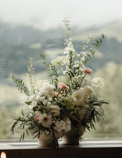 Blumendekoration einer Berghochzeit in Österreich, Ronja Baumbach, Wedding Planner