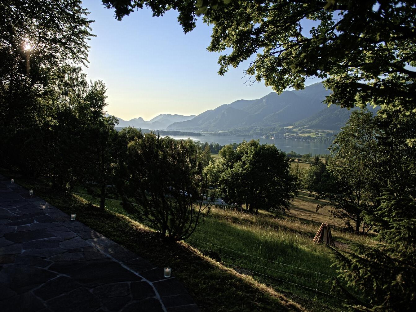 Ausblick über das Bergpanorama der österreichischen Alpen bei eurer Traumhochzeit in den Bergen