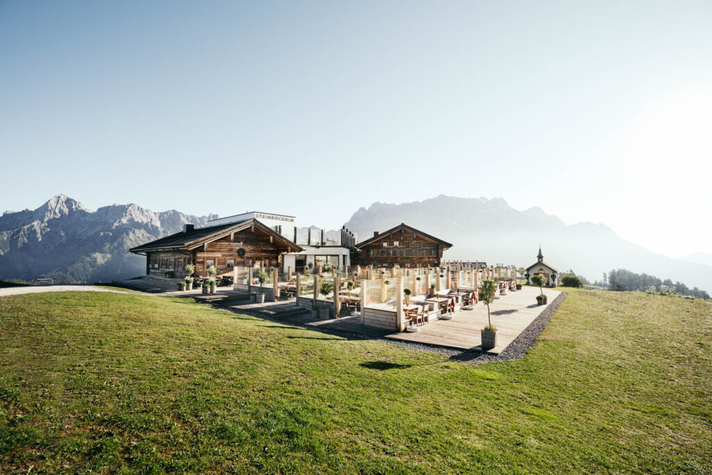 Hochzeitslocation Steinbockalm in Maria Alm für eine unvergessliche Berghochzeit