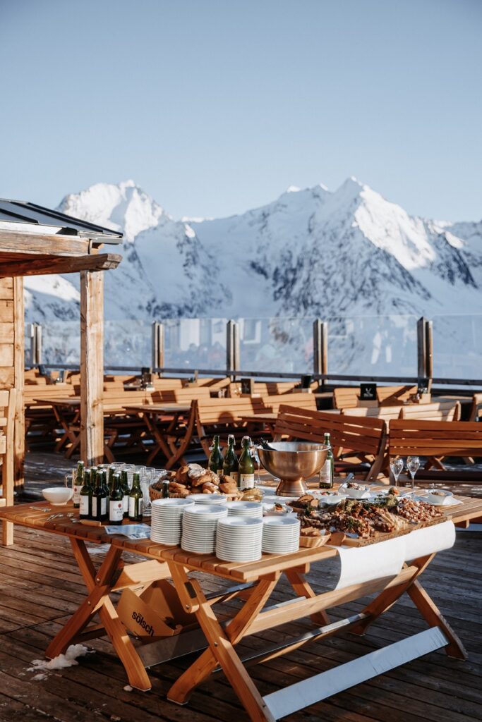 Empfang auf der Panoramaterrasse der hohe Mut Alm in Obergurgl