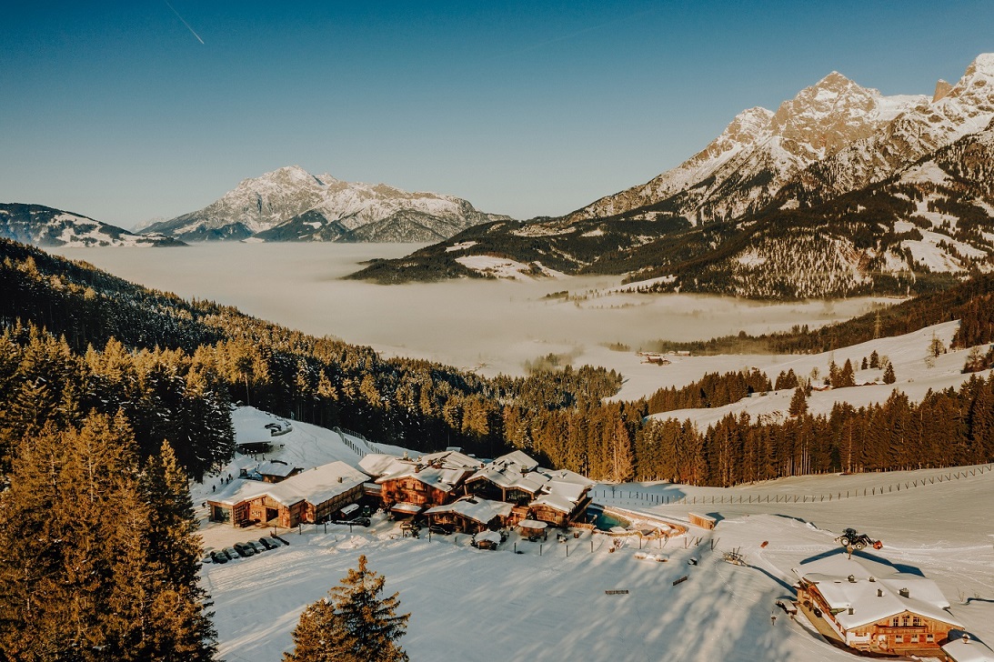 Hochzeitslocation für eine Berghochzeit in Österreich im Winter