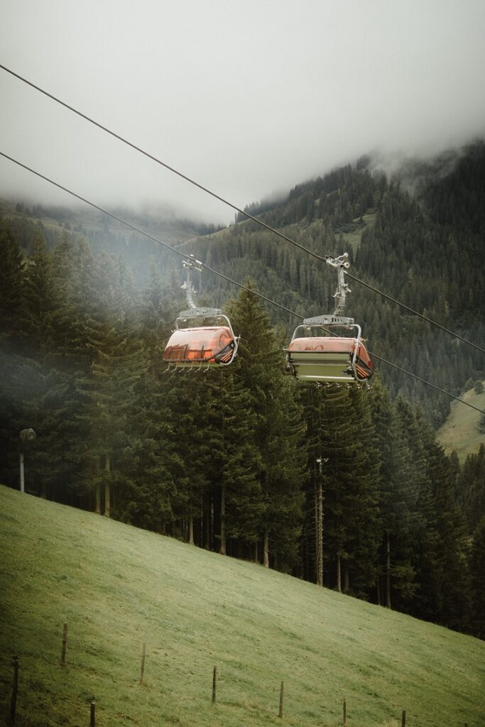 Gondola as an arrival option for a mountain wedding in the Alps