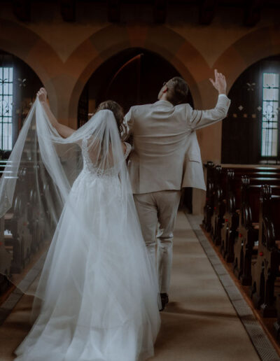 Couple in focus - Winter wedding accompanied by wedding planner