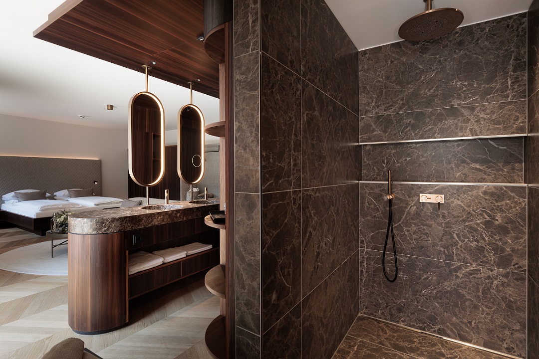 Suite im Wellnesshotel Nesslerhof in den Bergen Österreichs für euren Honeymoon