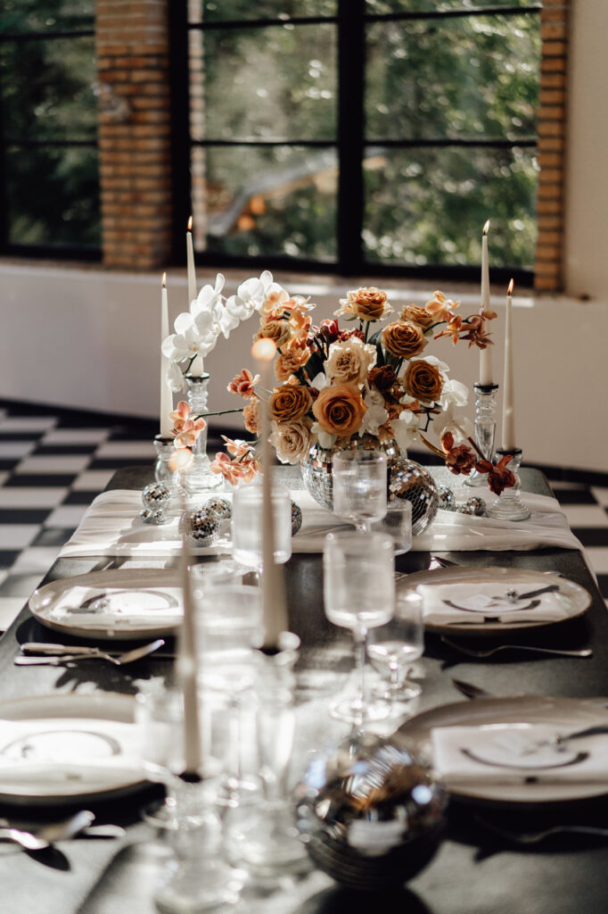 Hochzeitsdeko in einer hochwertigen Berghochzeitslocation