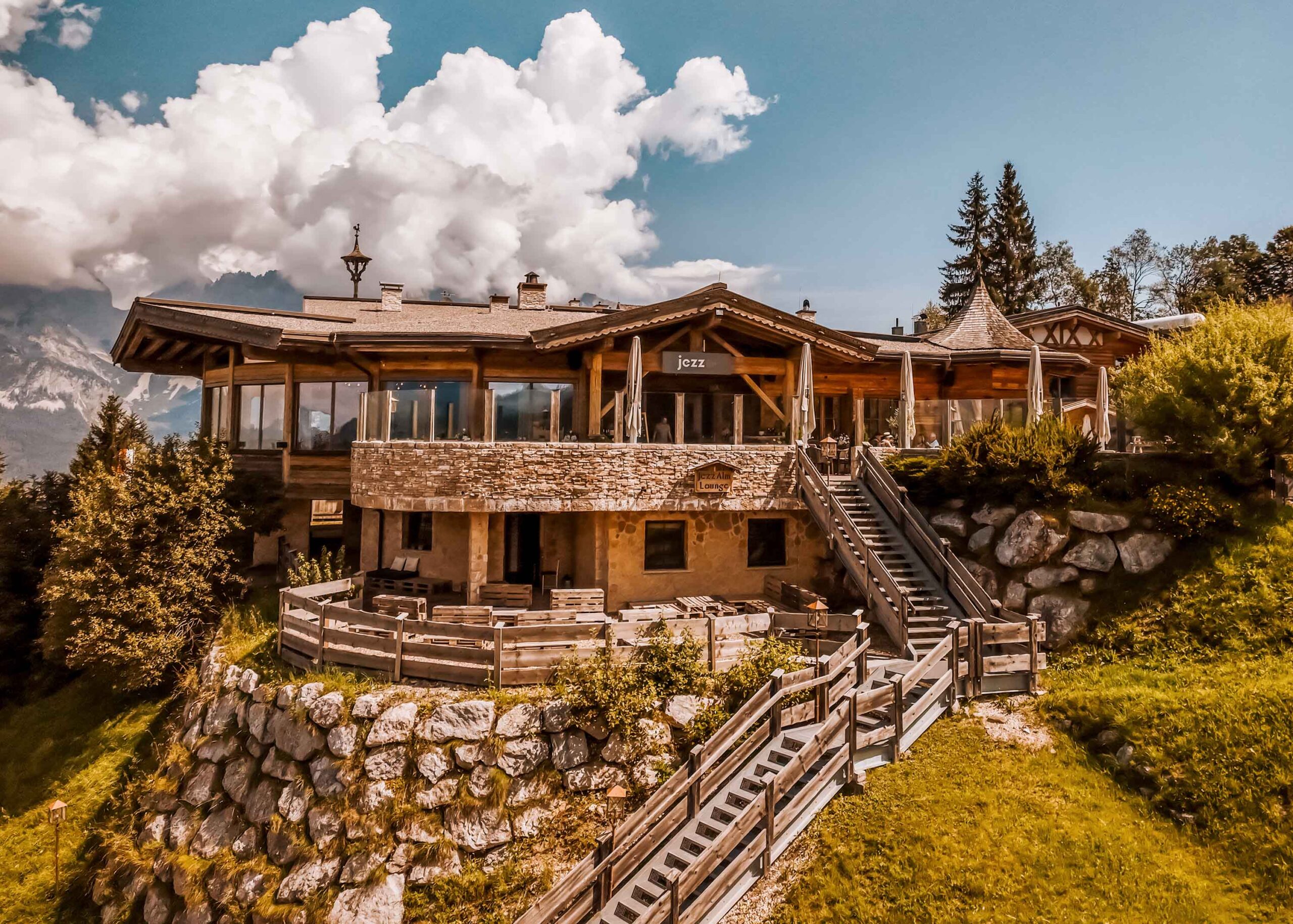 exklusive Hochzeislocations für eine Berghochzeit in Österreich, privat mieten - Wedding Planner Ronja Weddins