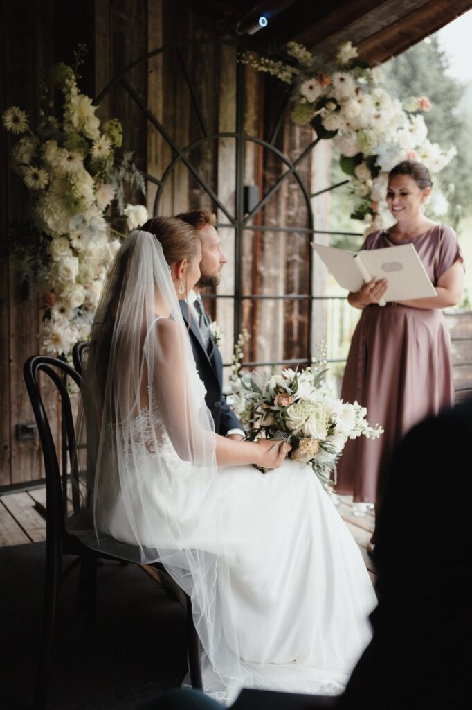 Heiraten in den Bergen - freie Trauung mit Ronja Wedding in Österreich, Berghochzeit