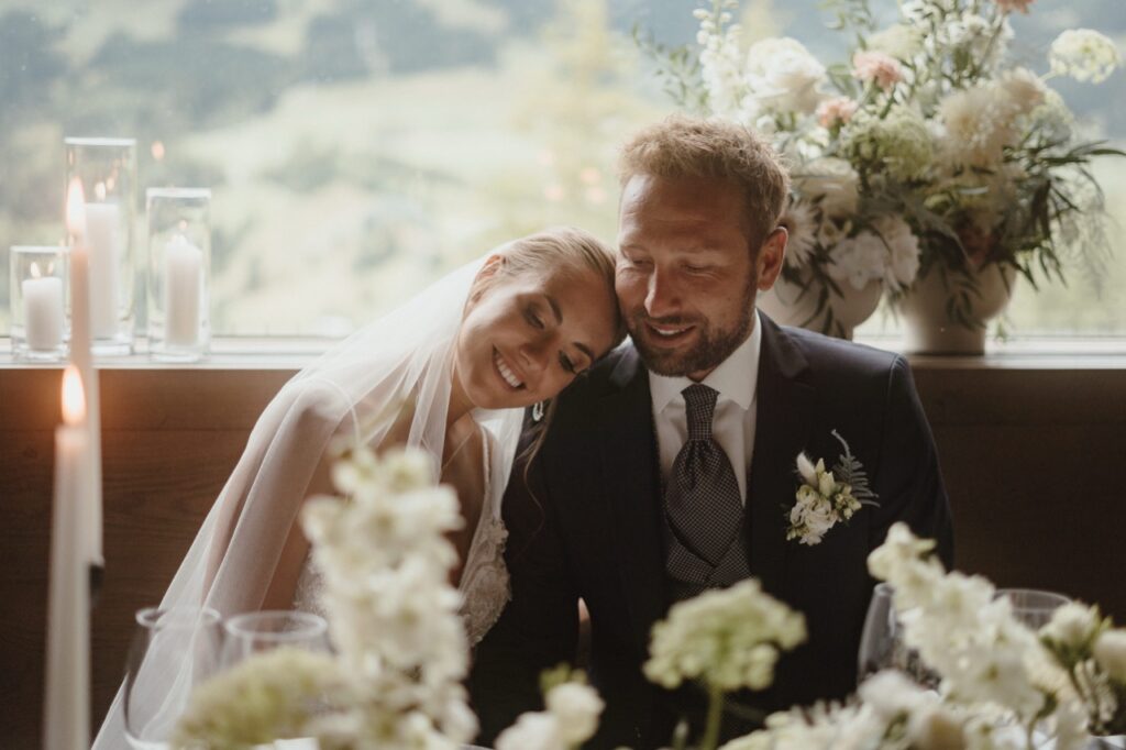 Destination Wedding auf der Alm in Österreich - Hochzeitsplanung Ronja Weddings, Hochzeit in den Alpen