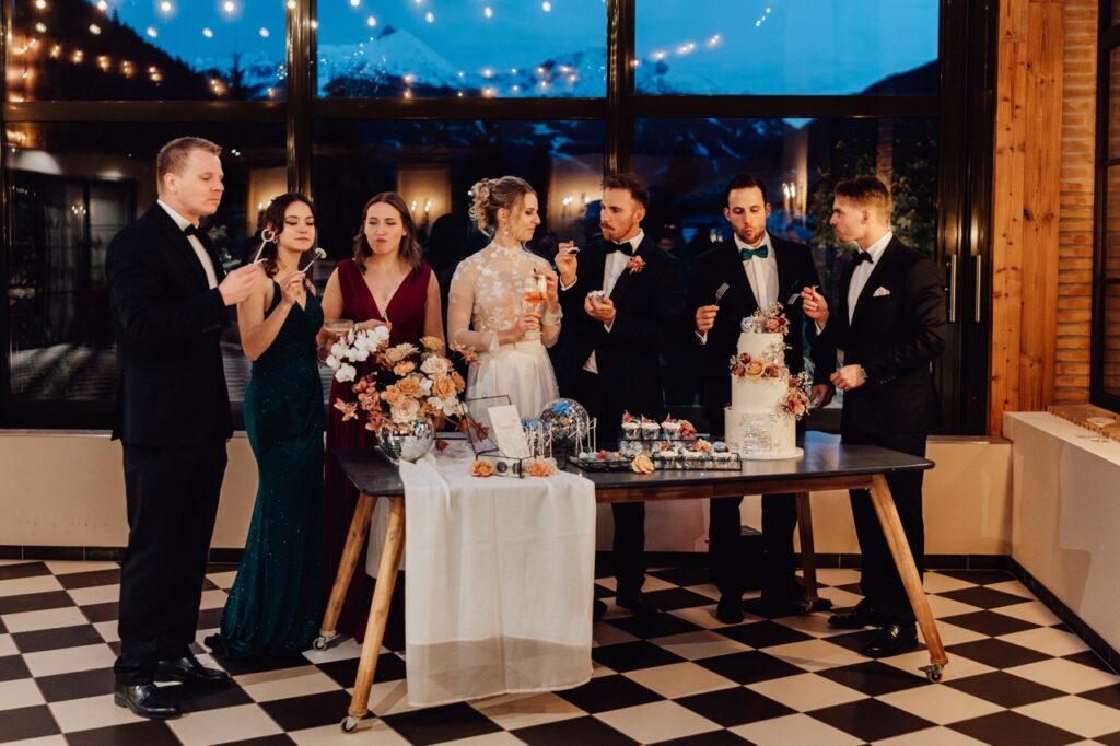 Zeremonienmeister für kleine Hochzeit in den Bergen - Hochzeitsplanung und Wedding Day Manager in Österreich, Ronja Weddings