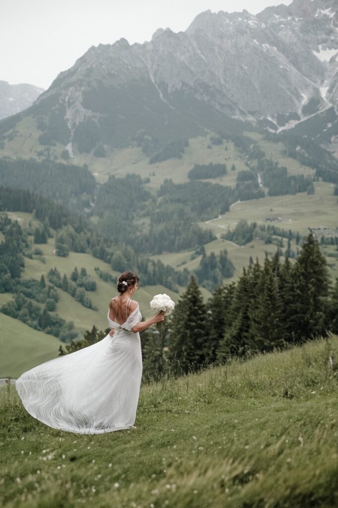 Destination Wedding in Österreich mit Ronja Weddings, Berghochzeit und freie Trauung