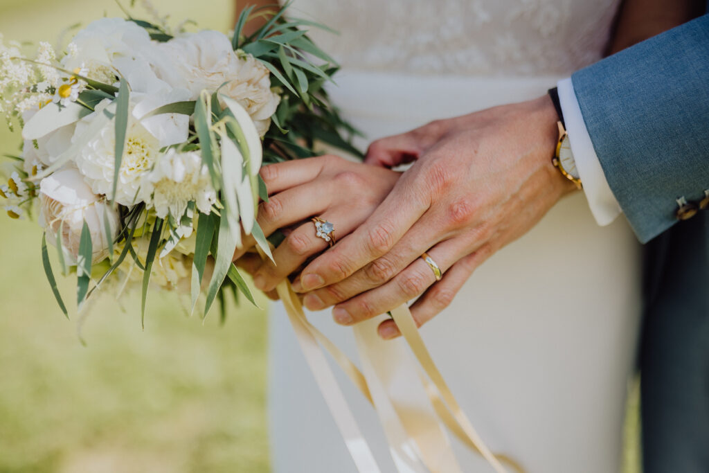 Freie Trauung in den Bergen - Destination Wedding, Berghochzeit in Österreich mit Ronja Weddings