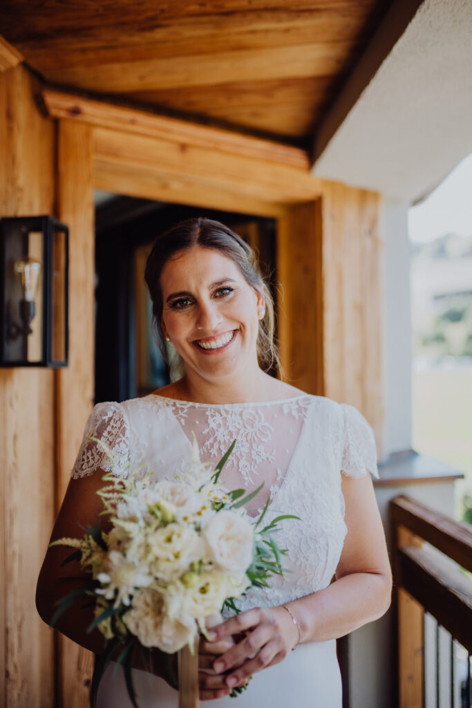 Destination Wedding in den Bergen, Getting Ready - Berghochzeit mit Ronja Weddings, Hochzeitsplanung mit internationalen Gästen