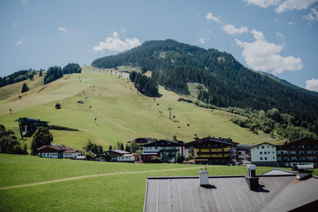 Destination Wedding in Österreich - Hochzeitsplanung mit Ronja Weddings, Hochzeitslocation der Schwarzacher im Salzburger Land