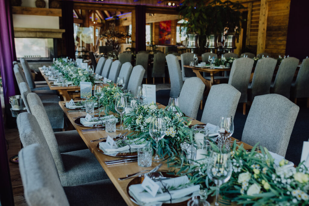 Dinner im Schwarzacher, Hochzeitslocation - In den Bergen heiraten, Österreich