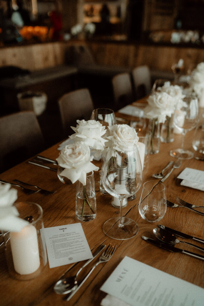 Blumendeko fürBerghochzeit in Österreich, Wedding Planner Ronja Weddings